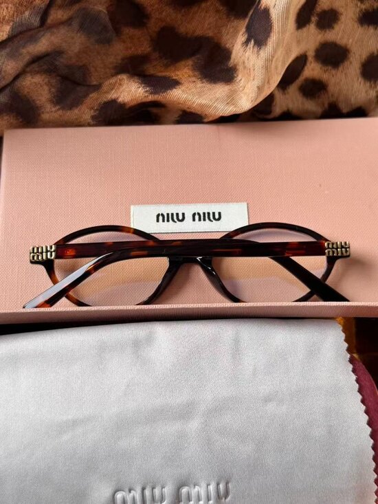 Chic Tortoiseshell Oval Eyeglasses | Model SMU04Z 50-18-140 | Classic Retro Fram main image 4